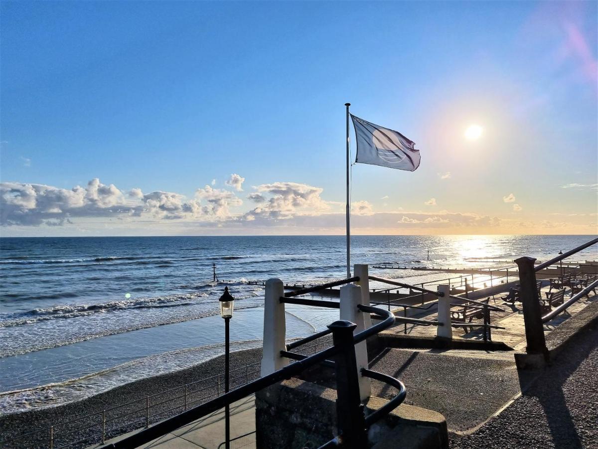 Burlington Berties Hotel Sheringham Bagian luar foto